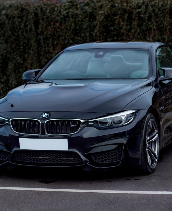 bmw-m4-2970890_1280